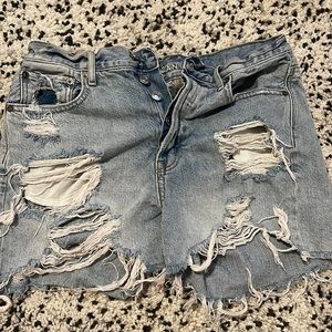 American Eagle 90’s Boyfriend Short - Size 8